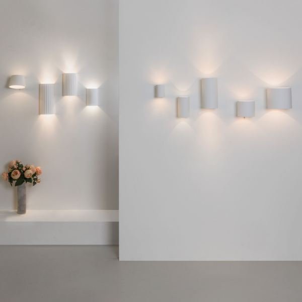 Decoração de parede com gesso, simples e delicada, sem perder a sofisticação.