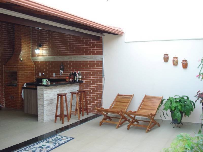 Este local em sua residência não precisa necessariamente ser cheio de opções e com um espaço grande, existindo boas opções para fazer este tipo de área de lazer, mesmo com uma maior simplicidade.