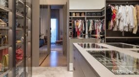 Dicas e Modelos de Closet Planejado para Organizar seu Espaço
