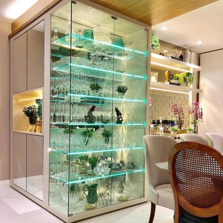 Ideias de Como Decorar com Cristaleiras de Vidro