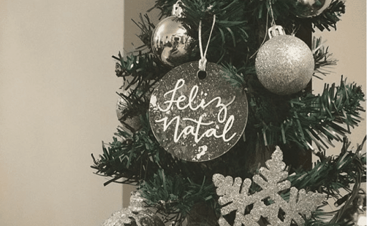 Dicas para montar uma árvore de Natal criativa e elegante