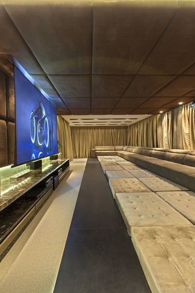 10 Mansões de Luxo com Cinema Particular para Entretenimento Exclusivo 7 10 Mansões de Luxo com Cinema Particular para Entretenimento Exclusivo
