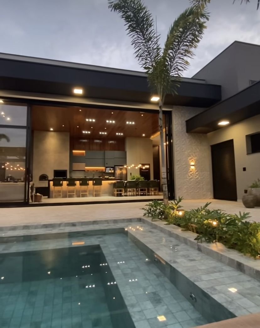 Casas de Luxo com Área Gourmet para Receber em Grande Estilo 3 Casas de Luxo com Área Gourmet para Receber em Grande Estilo