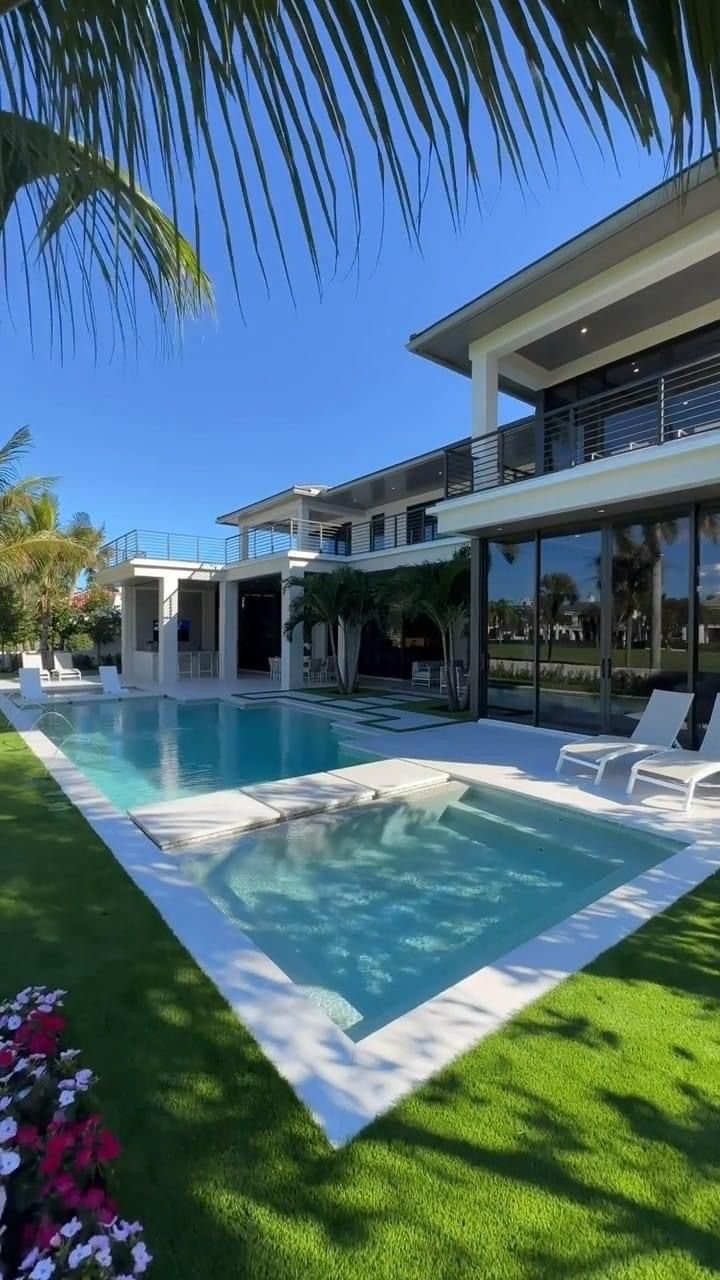 Casas de Luxo com Piscinas Infinitas que Parecem um Paraíso 5 Casas de Luxo com Piscinas Infinitas que Parecem um Paraíso