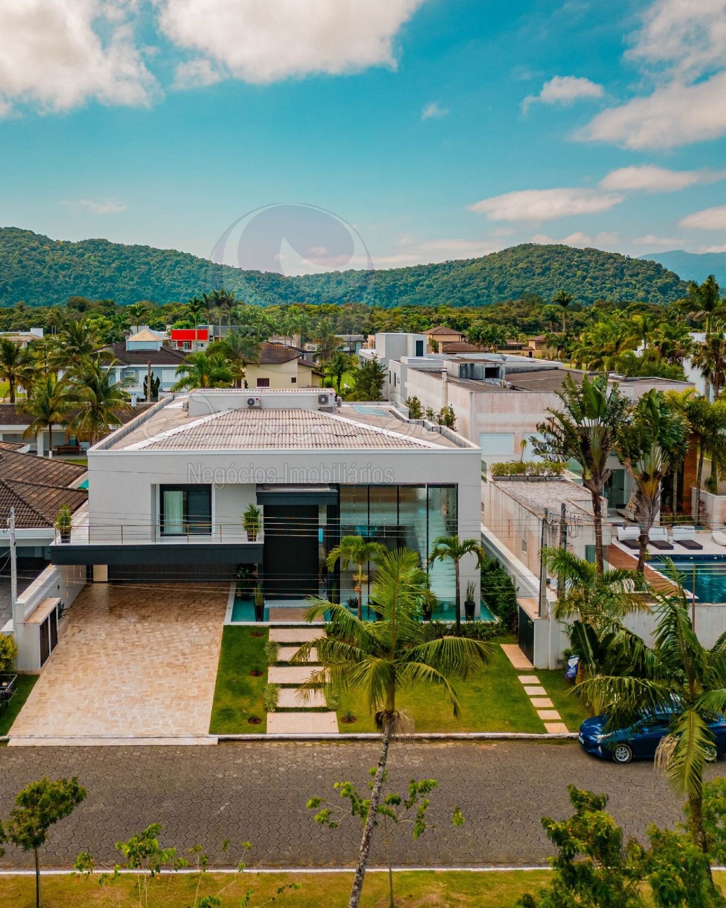 Casas de Luxo Minimalistas: Quando o Menos é Mais 5 Casas de Luxo Minimalistas: Quando o Menos é Mais