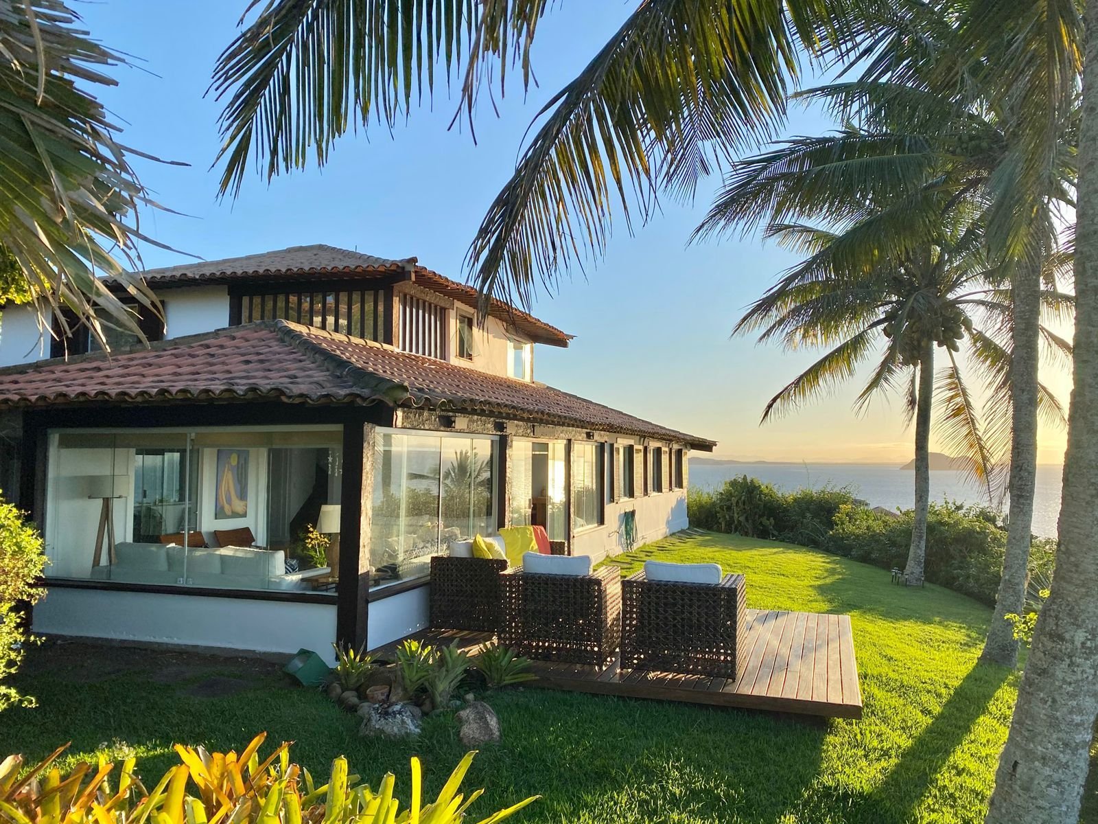 Casas de Campo com Varandas Espetaculares para Relaxar 8 Casas de Campo com Varandas Espetaculares para Relaxar