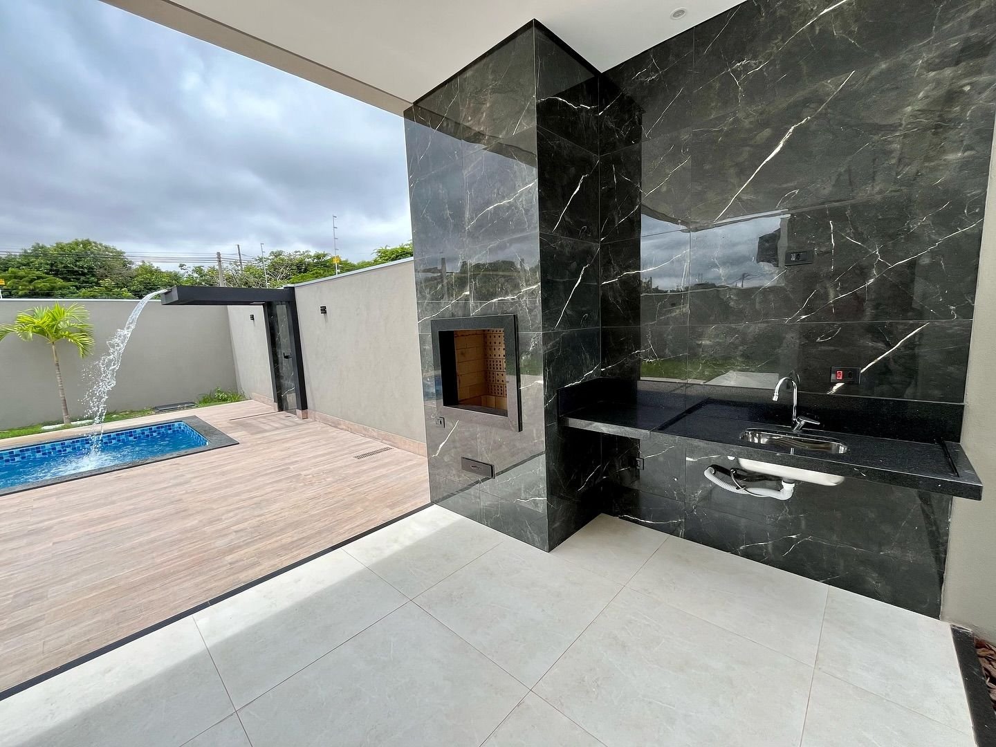 Casas de Luxo com Área Gourmet para Receber em Grande Estilo 1 Casas de Luxo com Área Gourmet para Receber em Grande Estilo