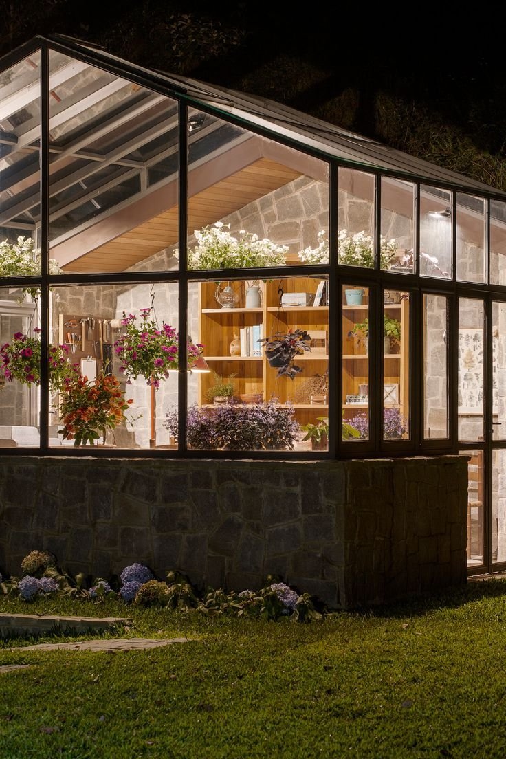 Casas de Vidro no Meio da Floresta: Integração Total com a Natureza 4 Casas de Vidro no Meio da Floresta: Integração Total com a Natureza