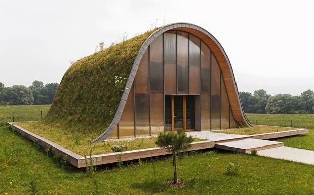Casas com Paredes Verdes: Arquitetura Viva e Sustentável 7 Casas com Paredes Verdes: Arquitetura Viva e Sustentável